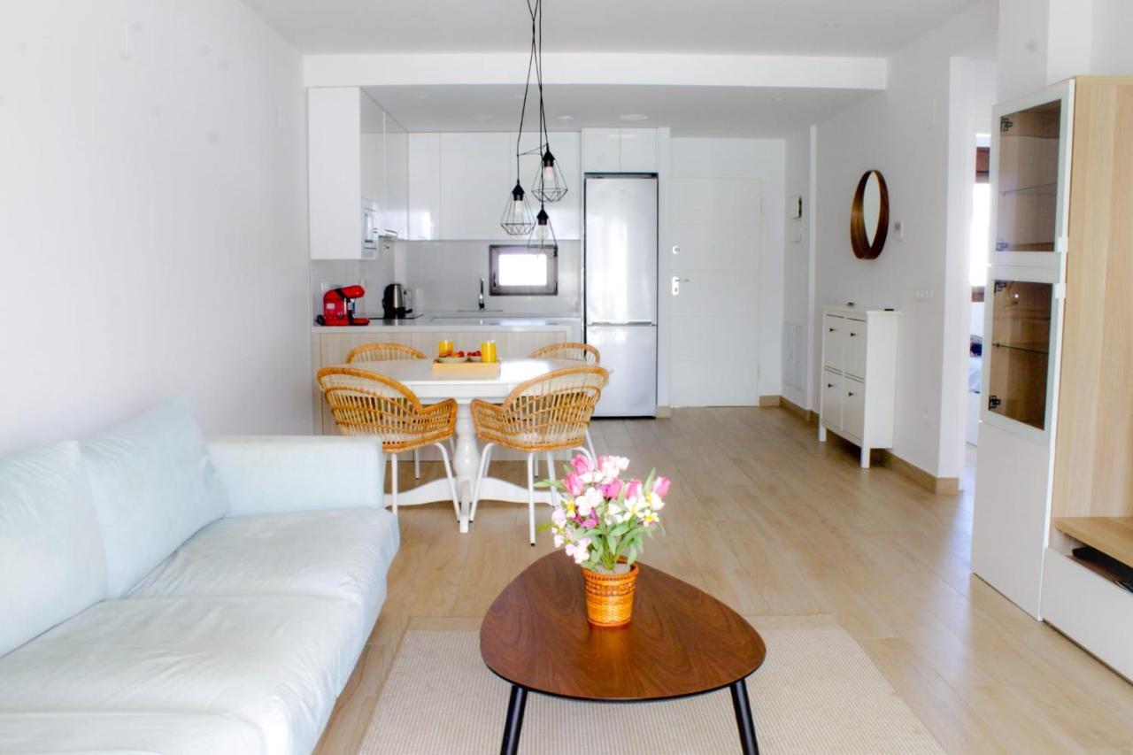 Beautiful Condo In Laguna Beach Resort Overlooking Laguna Rosa In Torrevieja With 2 Bedrooms And 2 Bathrooms Ngoại thất bức ảnh